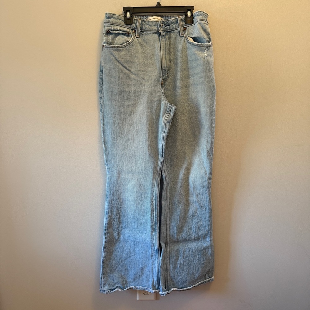 Abercrombie & Fitch Vintage Flare High Rise Curvy Love Jeans – Size 10 Long